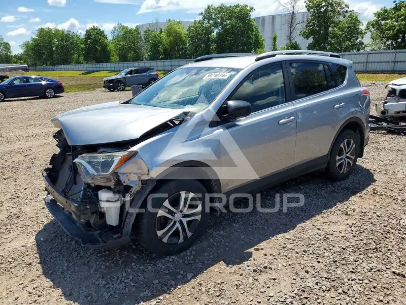 2018 Toyota RAV4 фото