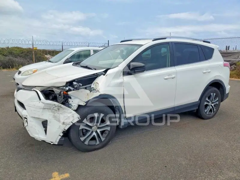 2018 Toyota RAV4 фото
