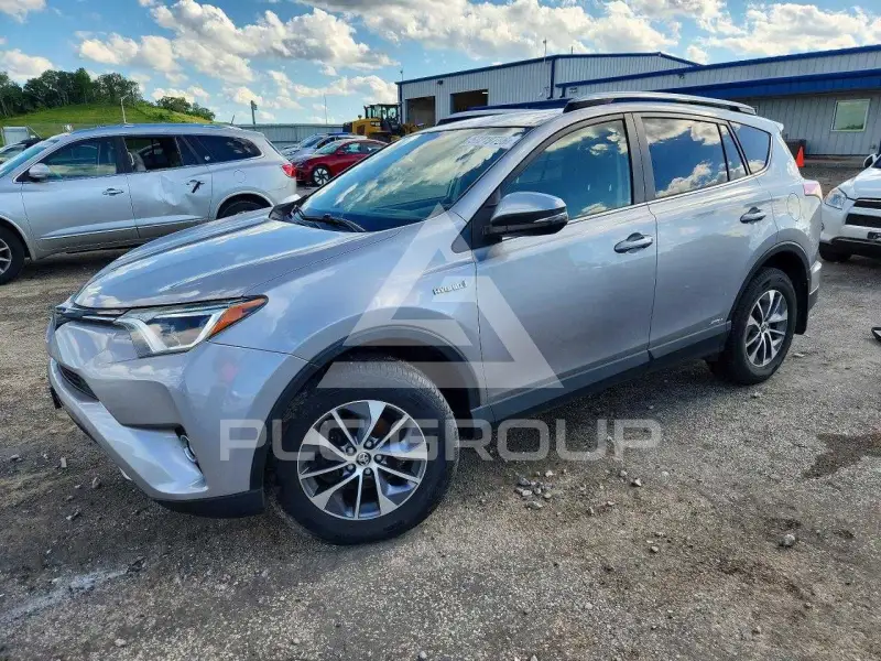 2018 Toyota RAV4 фото