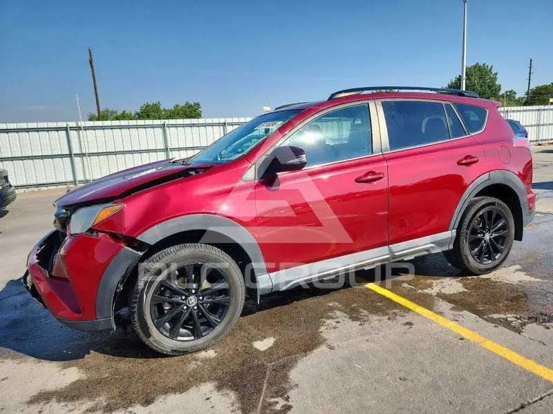 2018 Toyota RAV4 фото