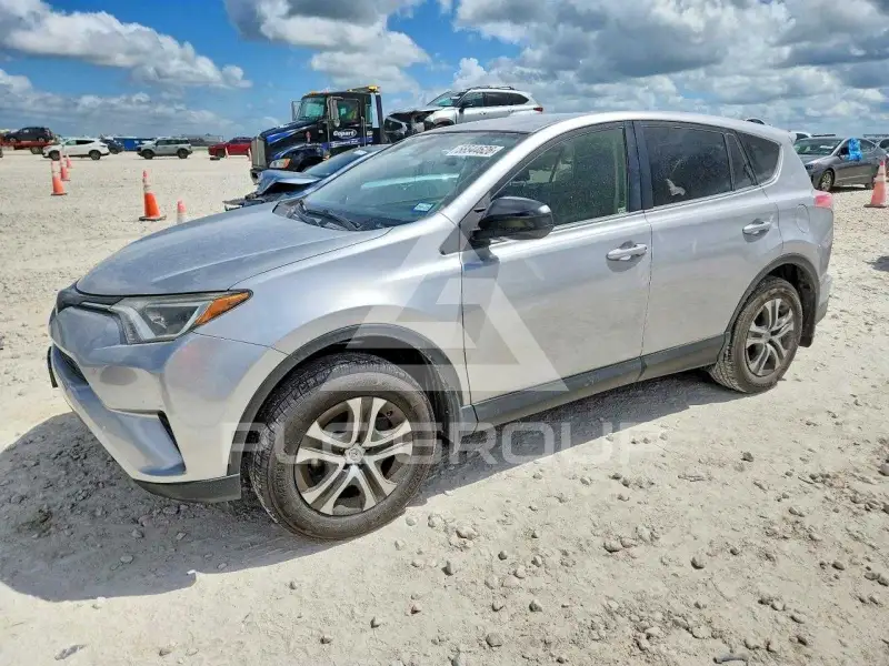 2018 Toyota RAV4 photo
