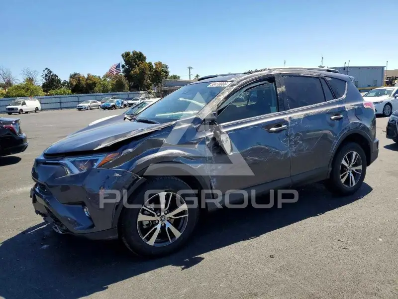 2018 Toyota RAV4 photo