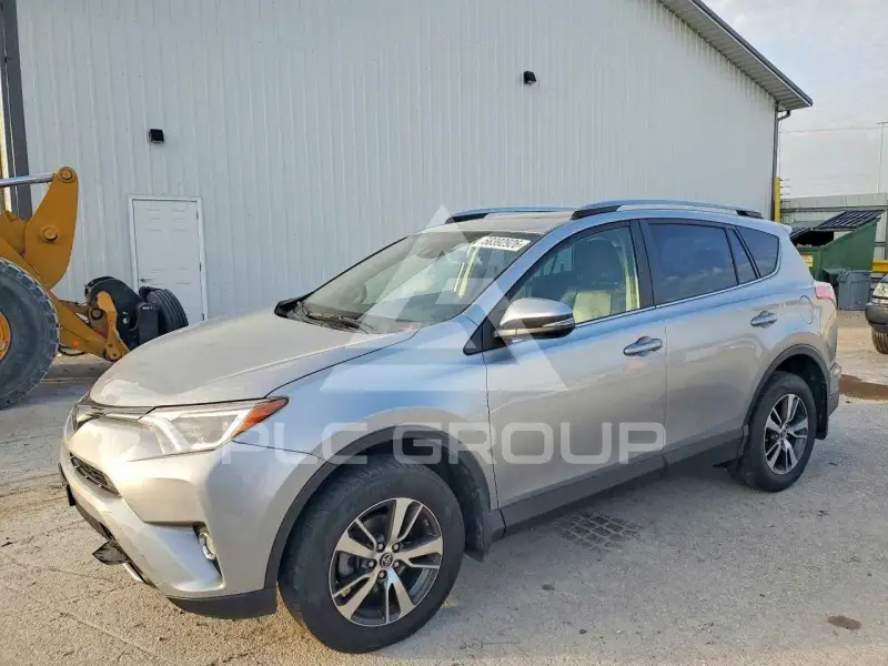 2018 Toyota RAV4 фото