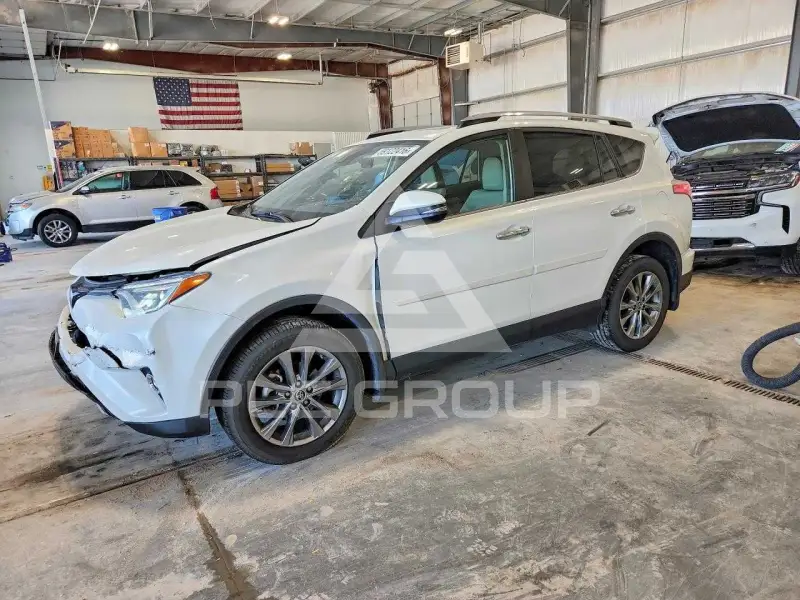 2018 Toyota RAV4 photo