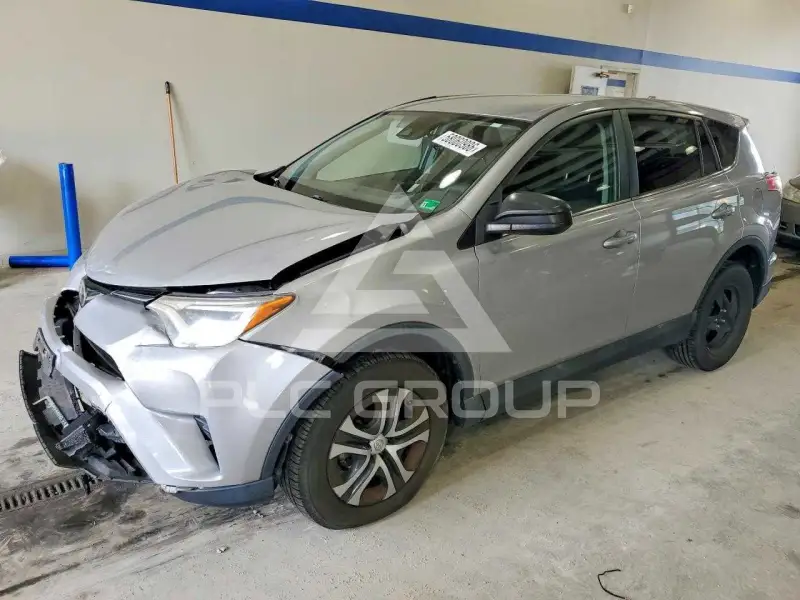 2018 Toyota RAV4 photo