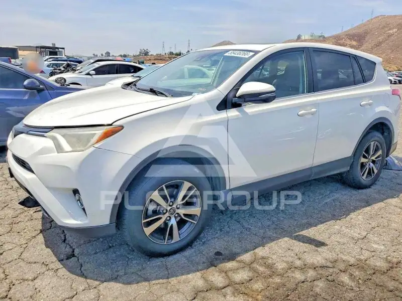 2018 Toyota RAV4 фото