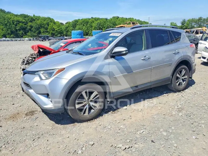 2018 Toyota RAV4 фото
