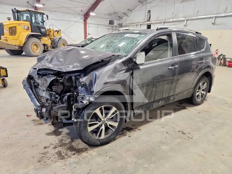 2018 Toyota RAV4 фото