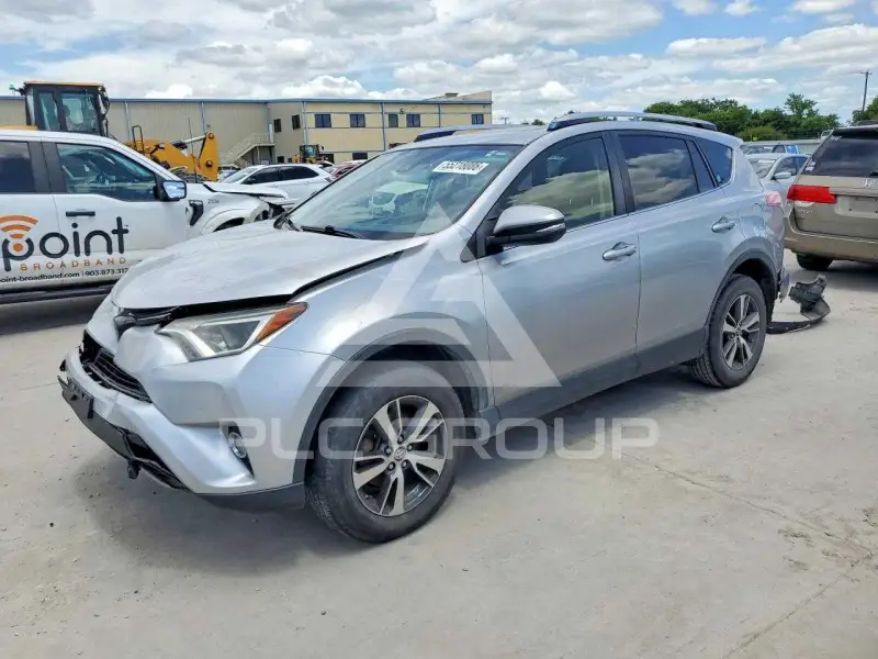 2018 Toyota RAV4 фото