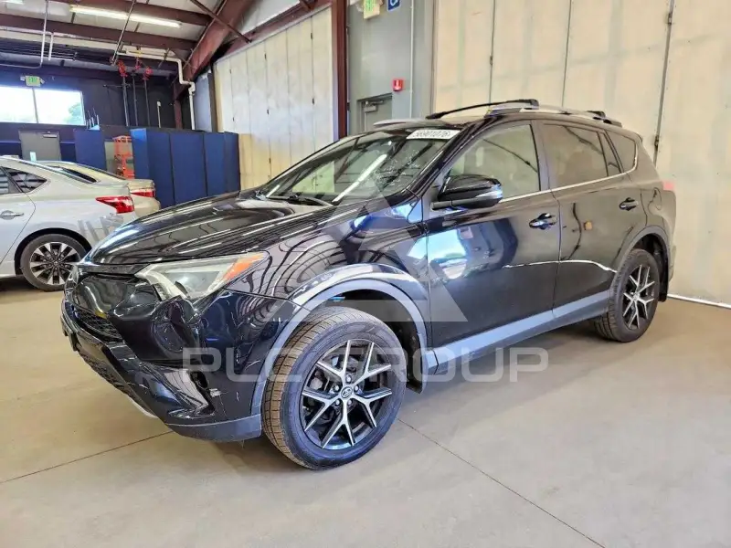 2018 Toyota RAV4 фото