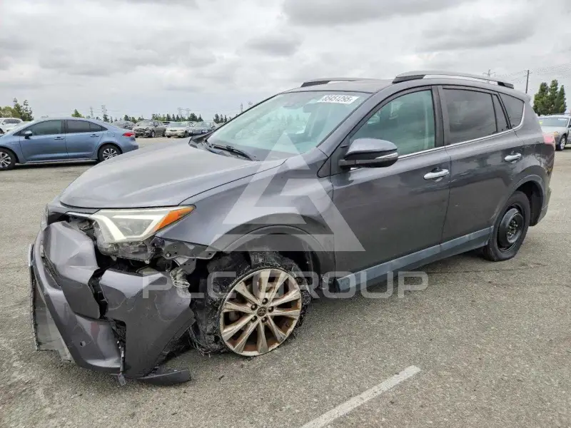 2018 Toyota RAV4 фото