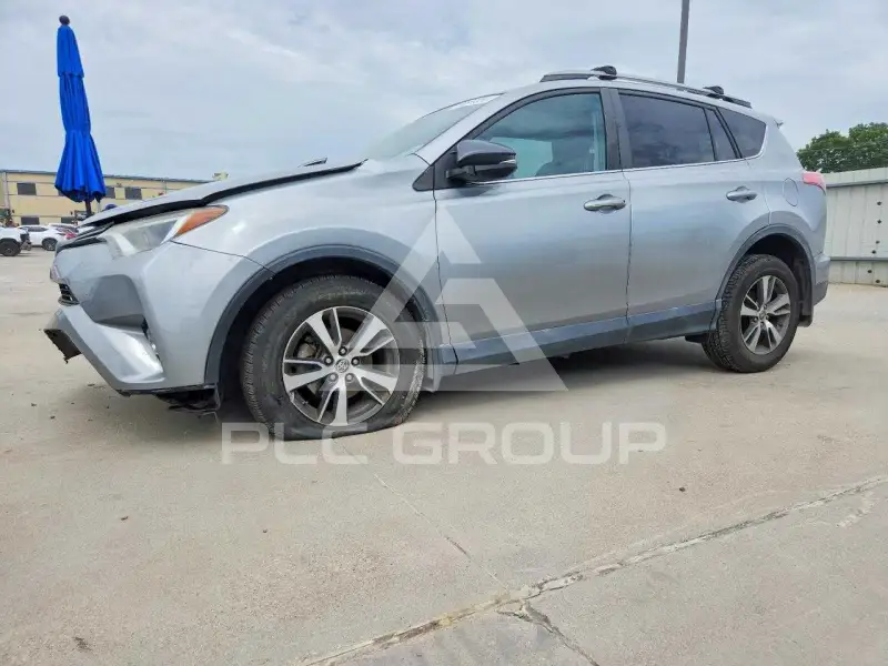 2018 Toyota RAV4 фото