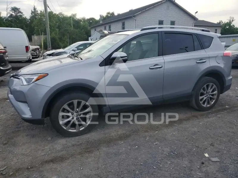 2018 Toyota RAV4 фото