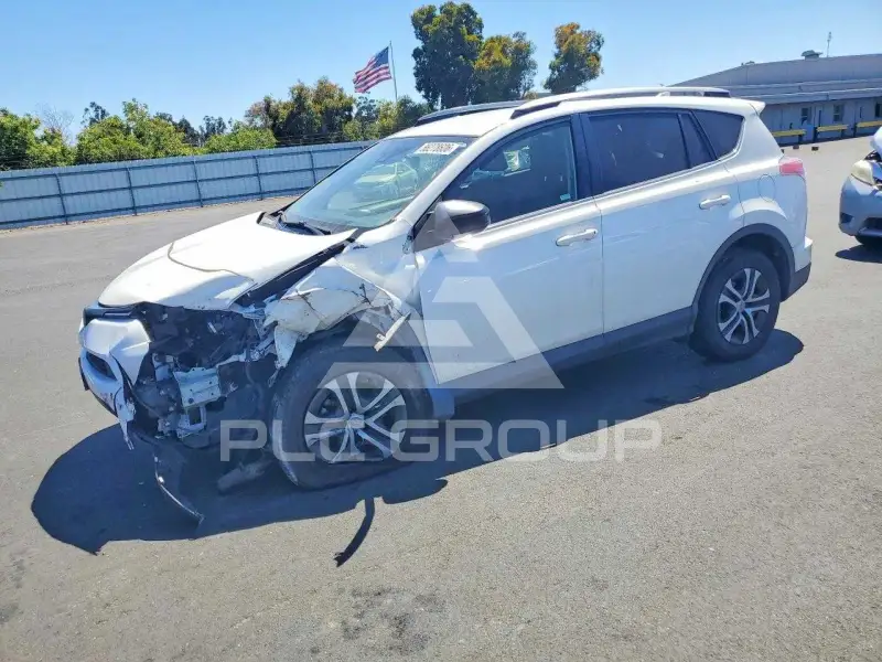 2018 Toyota RAV4 фото