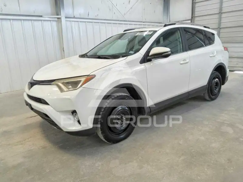2018 Toyota RAV4 photo