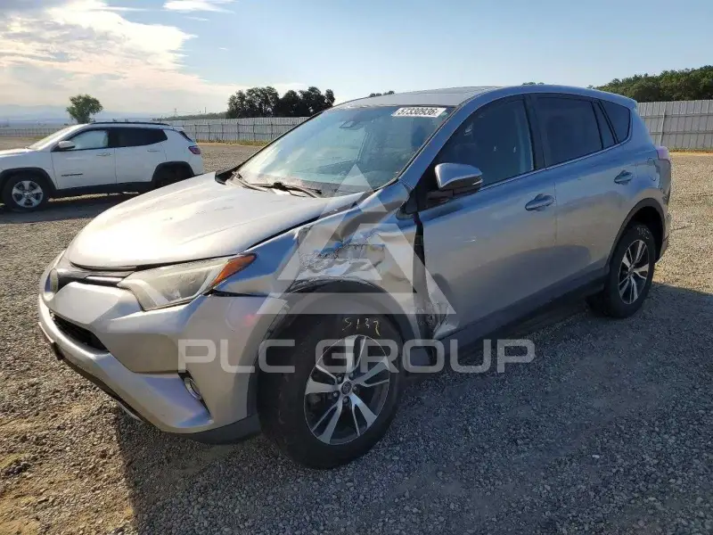 2018 Toyota RAV4 фото