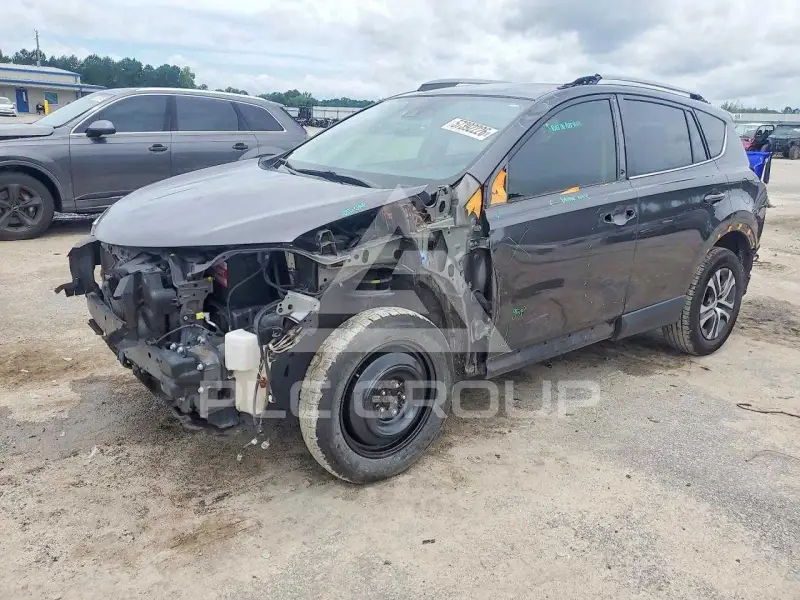 2018 Toyota RAV4 фото