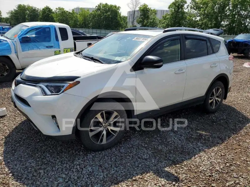 2018 Toyota RAV4 photo