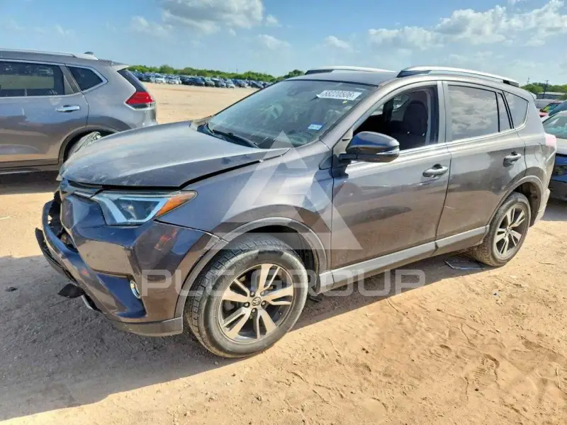 2018 Toyota RAV4 фото
