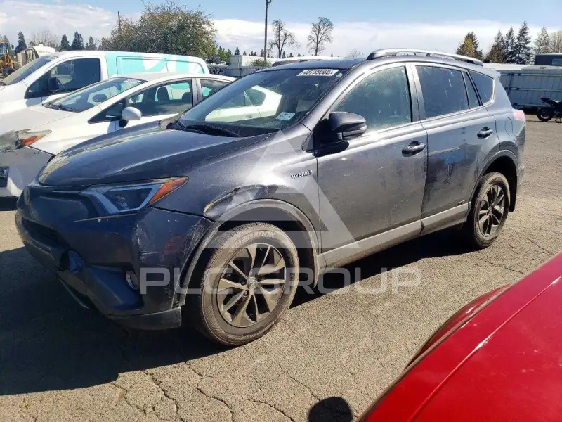 2018 Toyota RAV4 фото