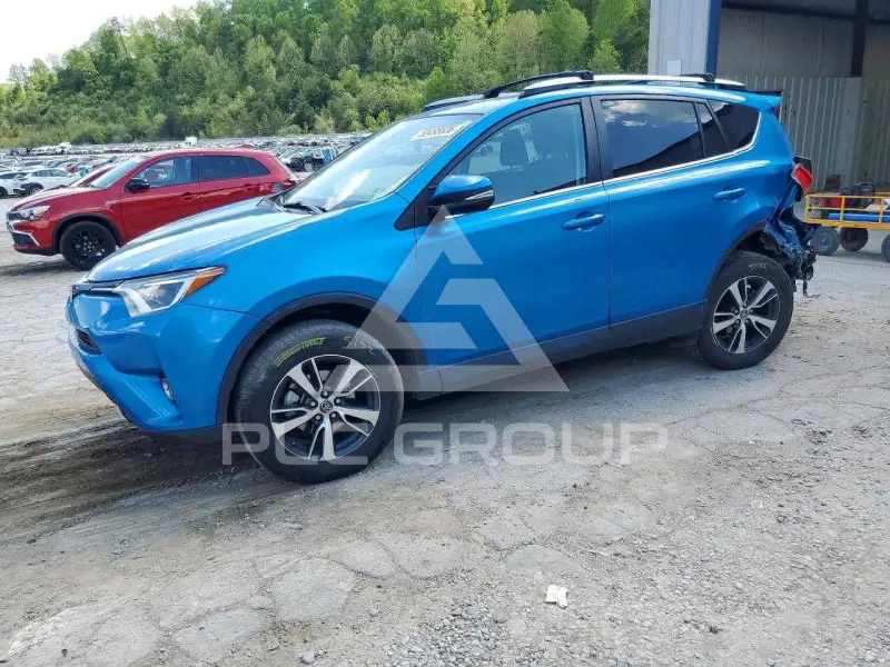 2018 Toyota RAV4 фото