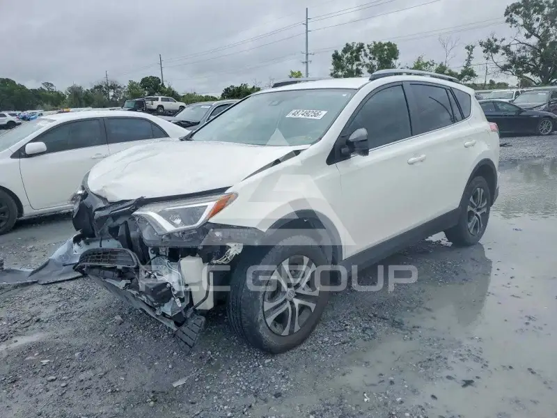2018 Toyota RAV4 фото