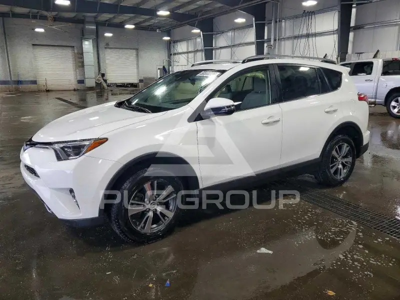 2018 Toyota RAV4 фото