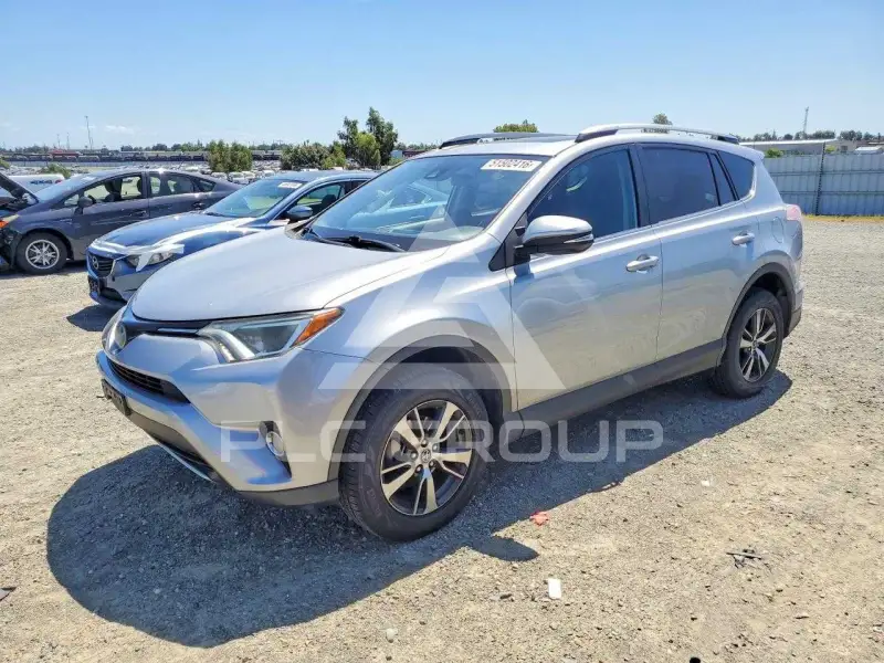 2018 Toyota RAV4 photo