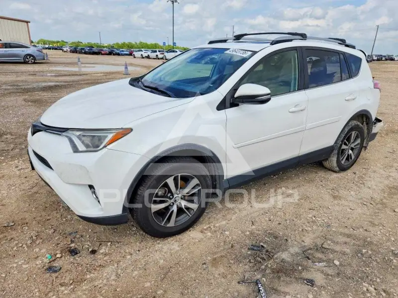2018 Toyota RAV4 фото