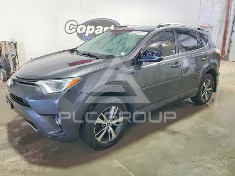 2018 Toyota RAV4 photo