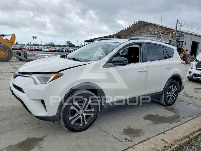 2018 Toyota RAV4 фото