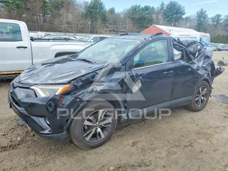 2018 Toyota RAV4 фото
