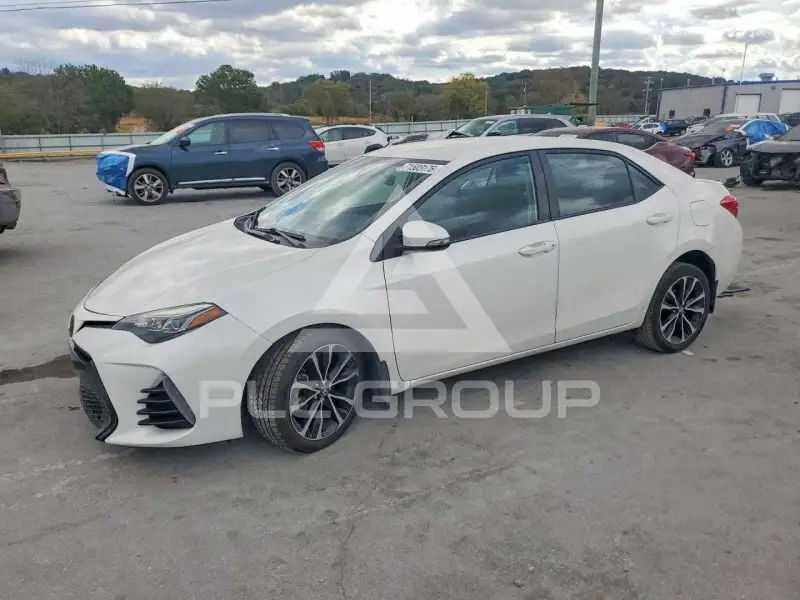 2018 Toyota COROLLA фото