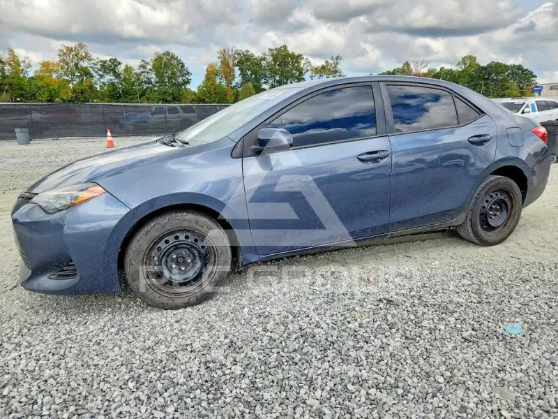 2018 Toyota COROLLA фото