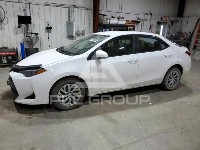 2018 Toyota COROLLA фото