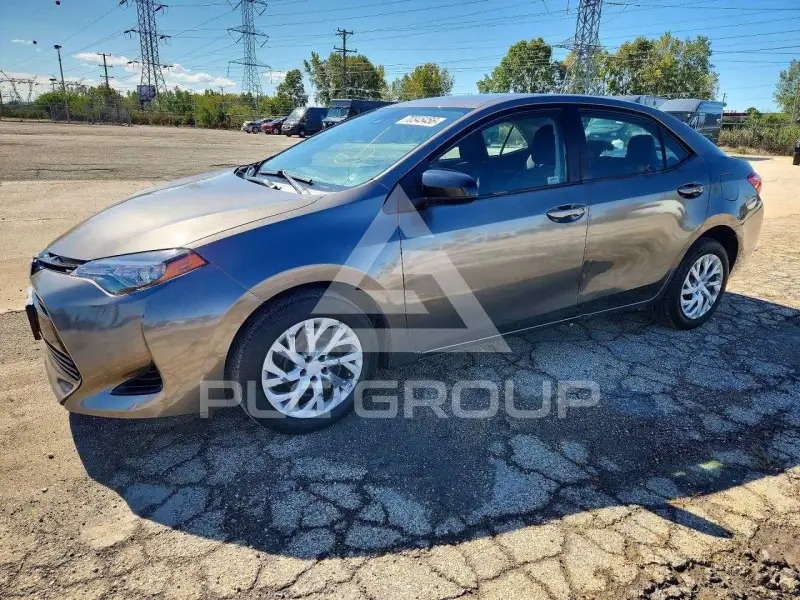 2018 Toyota COROLLA фото