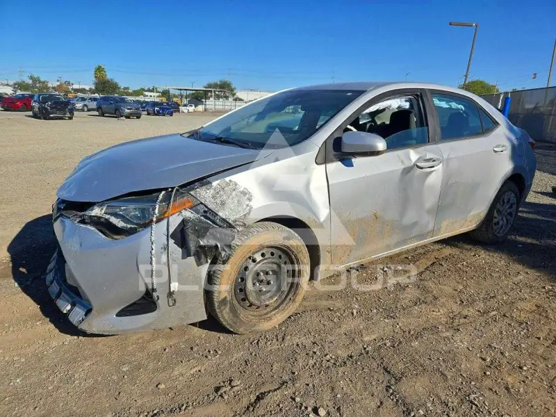 2018 Toyota COROLLA фото