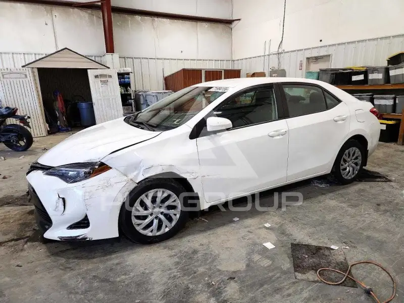 2018 Toyota COROLLA фото