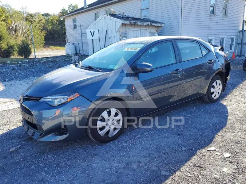 2018 Toyota COROLLA фото