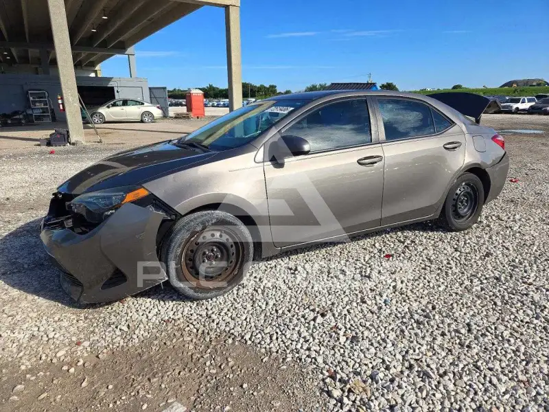 2018 Toyota COROLLA фото