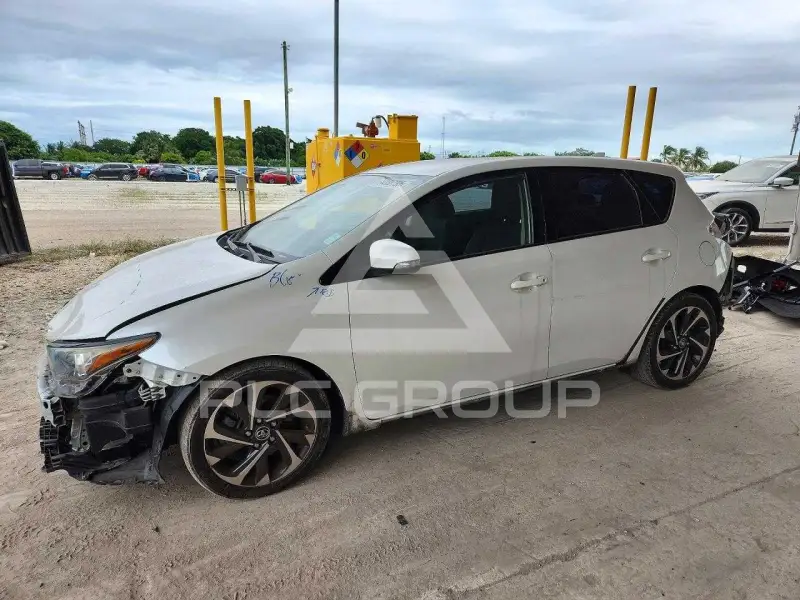 2018 Toyota COROLLA фото