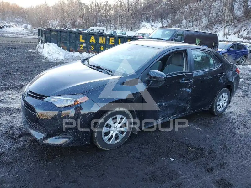 2018 Toyota COROLLA фото