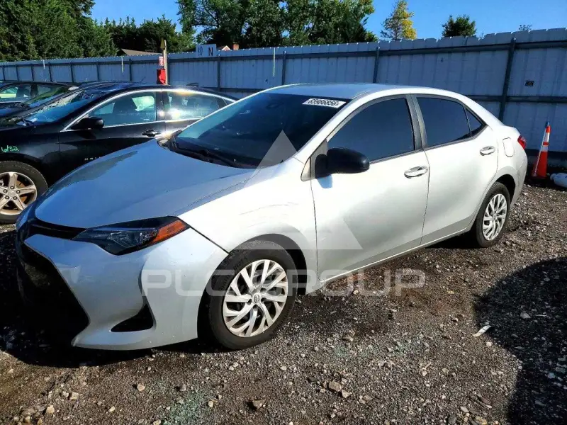2018 Toyota COROLLA фото