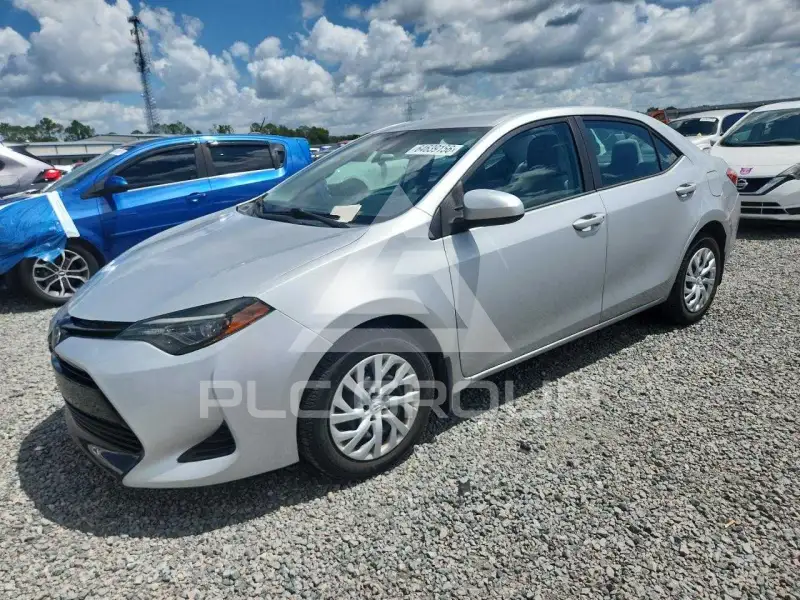 2018 Toyota COROLLA фото