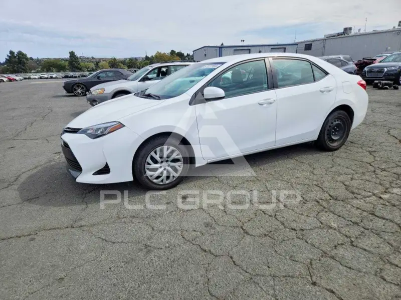 2018 Toyota COROLLA фото