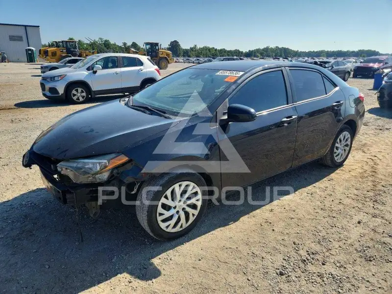2018 Toyota COROLLA фото