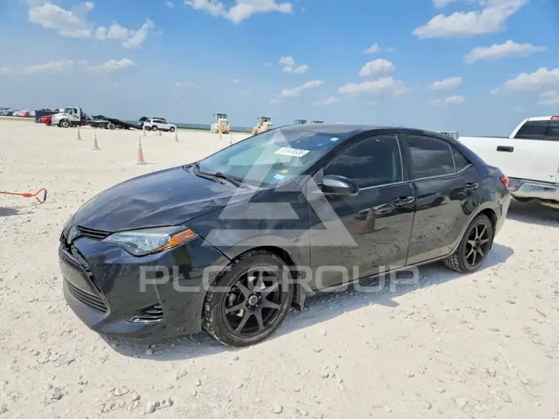 2018 Toyota COROLLA фото