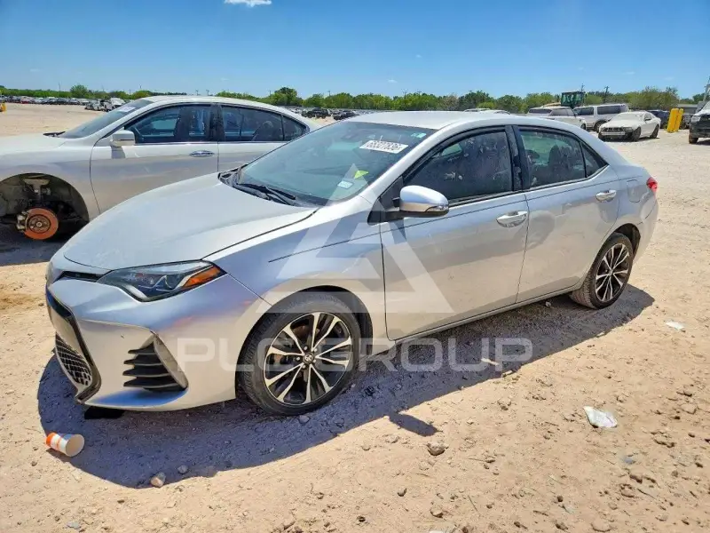 2018 Toyota COROLLA фото