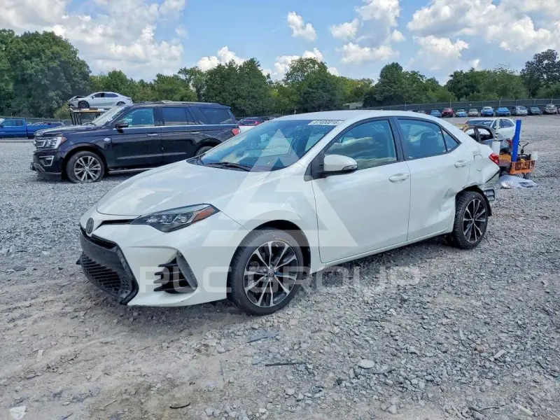 2018 Toyota COROLLA фото