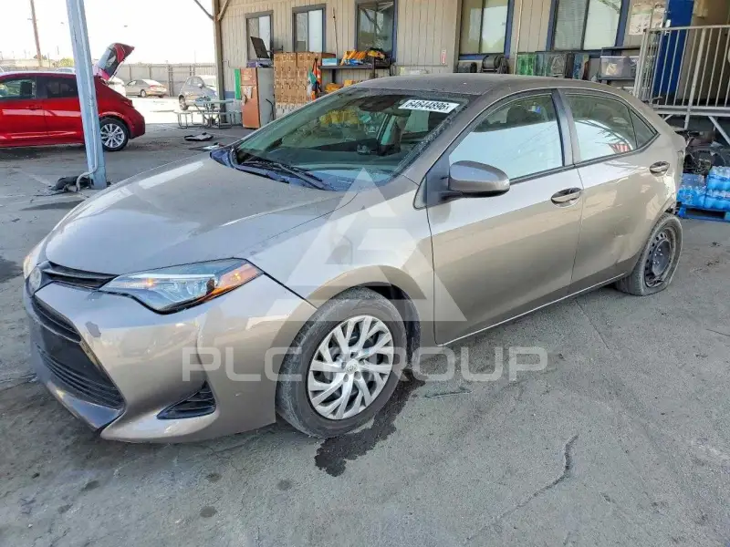 2018 Toyota COROLLA фото